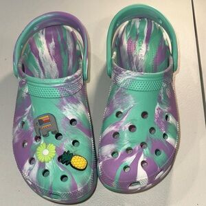 CROCS  Green and Purple Clogs with Charms (364)